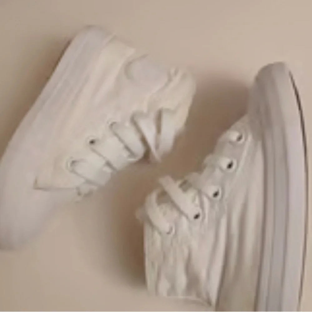 Converse Kids High-Top Canvas Sneakers in Off-White/Cream